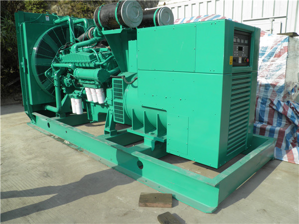 邵阳出租发电机 发电机组厂家：柴油发电机组的控制屏的作用是什么？